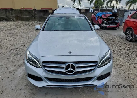 2018 Mercedes-Benz C 300 z USA, uszkodzony, nr VIN WDDWF4JB1JR324691